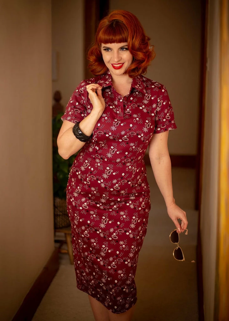 Collectif Mirtilla Bandana 40's Pencil Dress Burgundy - Image 3